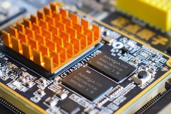 xilinx和altera的区别