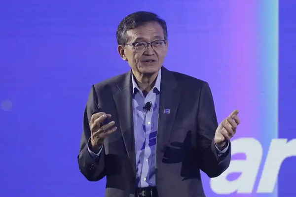 特朗普要求英特尔CEO辞职 利益冲突指控引科技业政治化争议