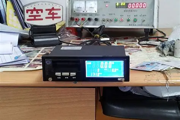 基于FPGA的出租车计价器设计Verilog源代码